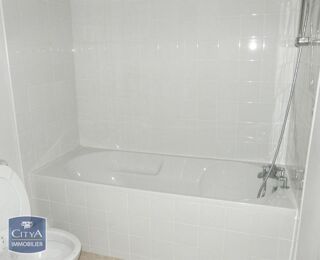  Appartement à louer 3 pièces 89 m²