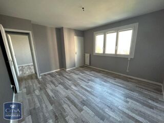  Appartement à louer 4 pièces 85 m²