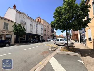  Location / Local Commercial - 73 m² Roanne (42300)