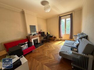  Appartement à louer 4 pièces 121 m²