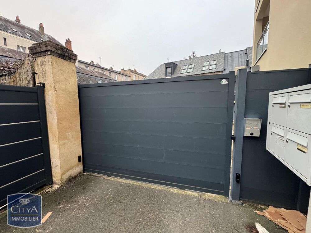location Parking / Garage Tours (37000)
