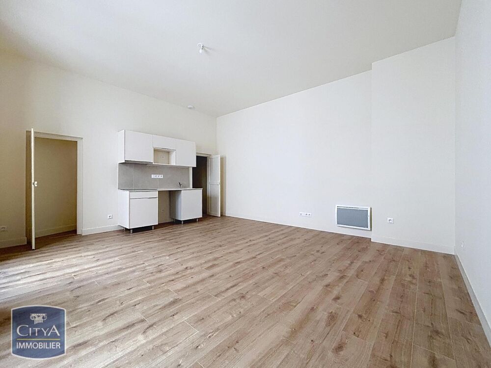 location Appartement - 2 pièce(s) - 51 m² Nîmes (30000)