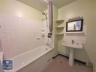  Appartement à louer 3 pièces 90 m²