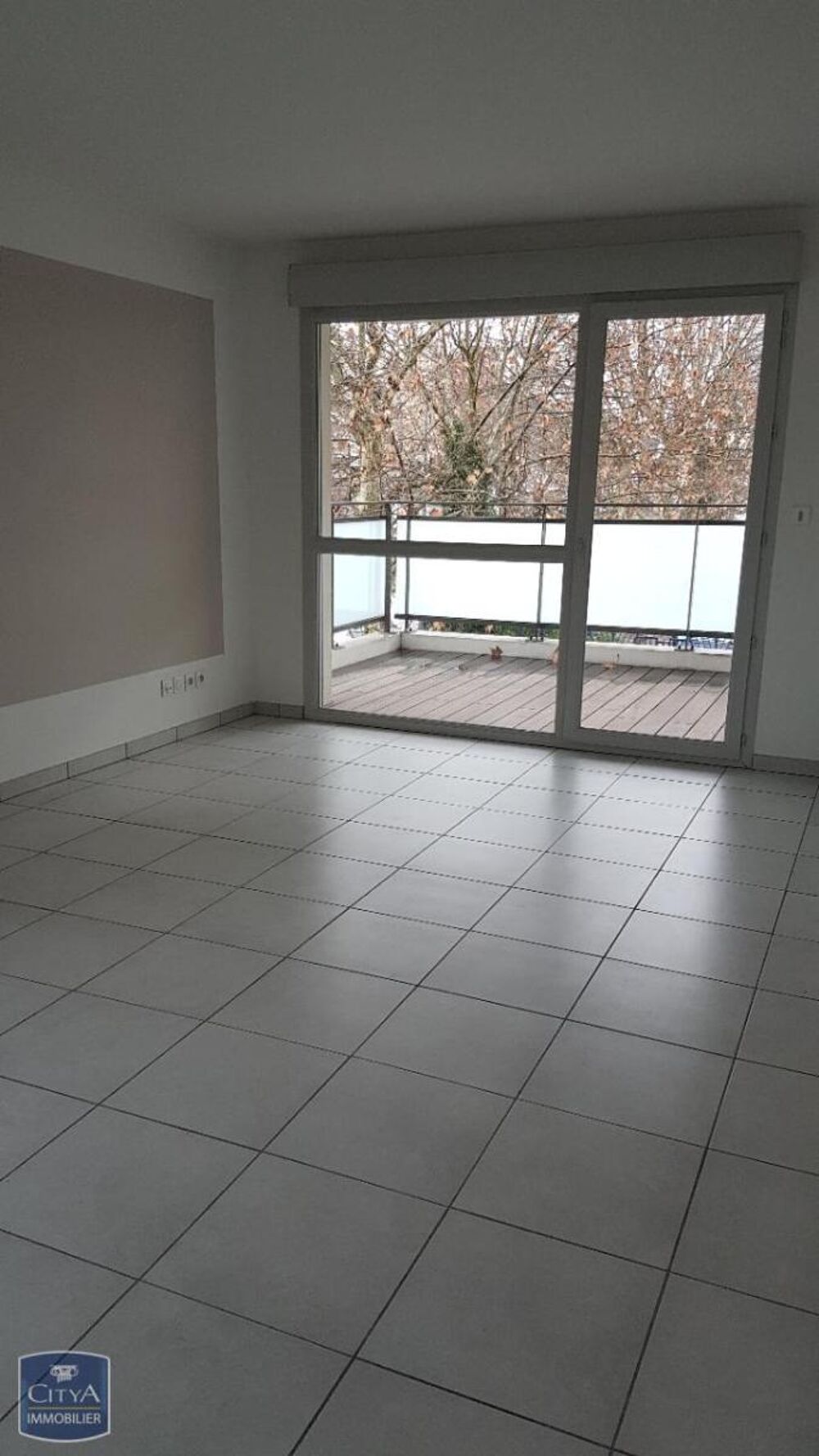 location Appartement - 3 pièce(s) - 65 m² Lyon 8