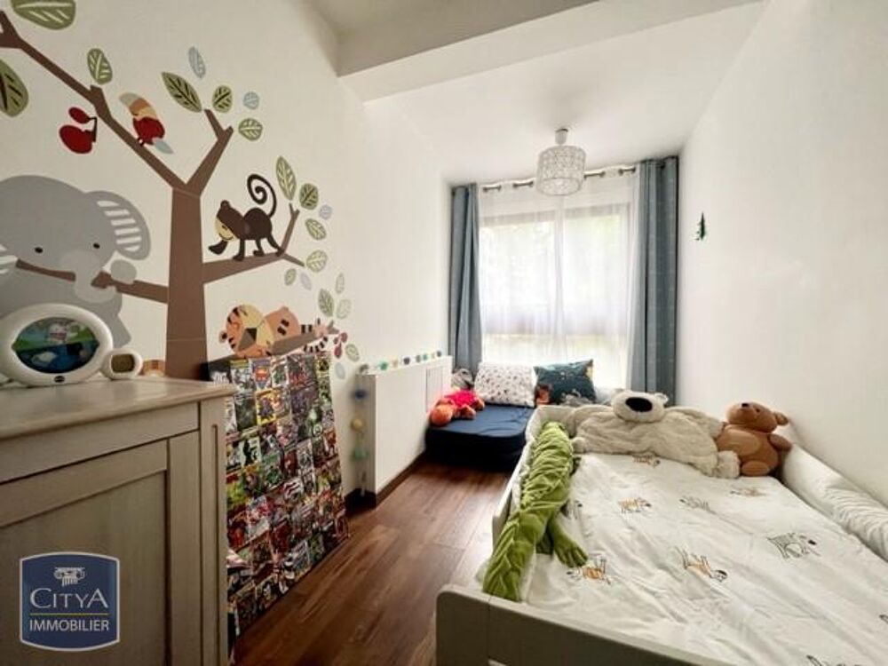 location Appartement - 4 pièce(s) - 75 m² Le Chesnay (78150)