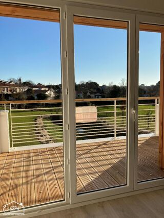  Appartement à louer 3 pièces 63 m²