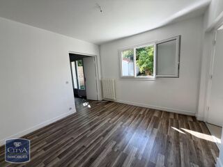  Appartement à louer 4 pièces 80 m²