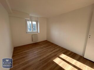  Appartement à louer 2 pièces 32 m²