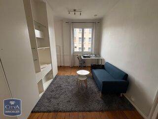  Appartement à louer 2 pièces 27 m²