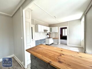  Appartement à louer 4 pièces 95 m²