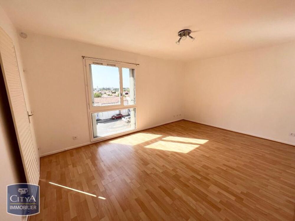 location Appartement - 1 pièce(s) - 31 m² Niort (79000)