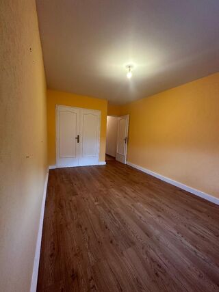  Appartement à louer 3 pièces 68 m²