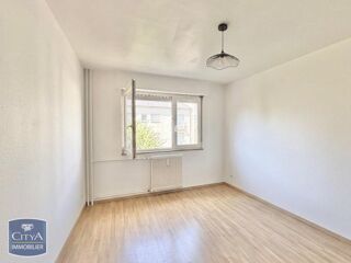 Appartement à louer 3 pièces 63 m²