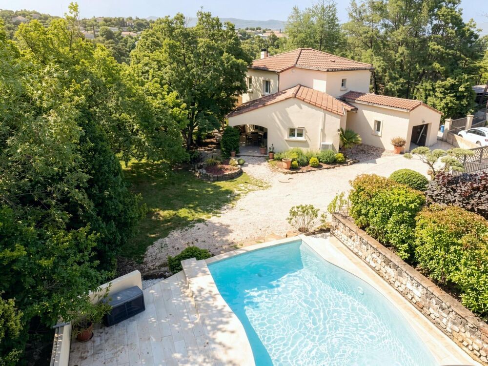 vente Villa - 7 pièce(s) - 160 m² Aubenas (07200)