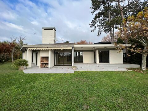   Location Maison Maison - 7 pi�ce(s) - 203 m�