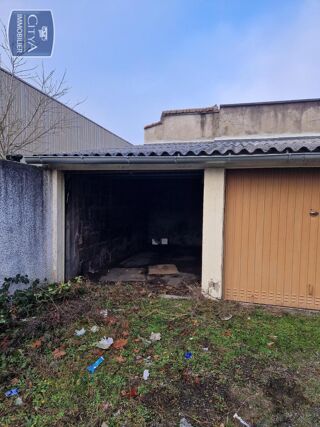  Parking / Garage � louer 10 m�