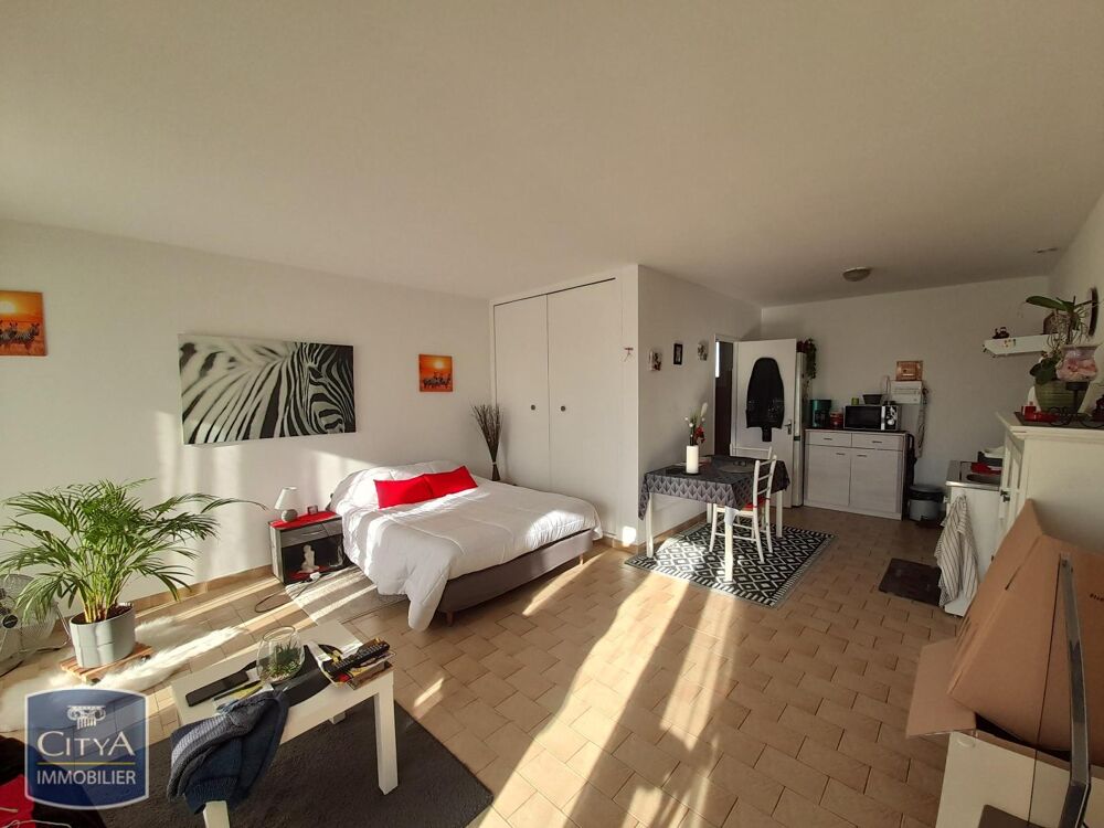 À LOUER : Appartement T1 à Marignane, 13700. Découvrez c....