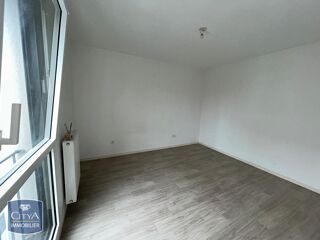  Appartement à louer 2 pièces 45 m²