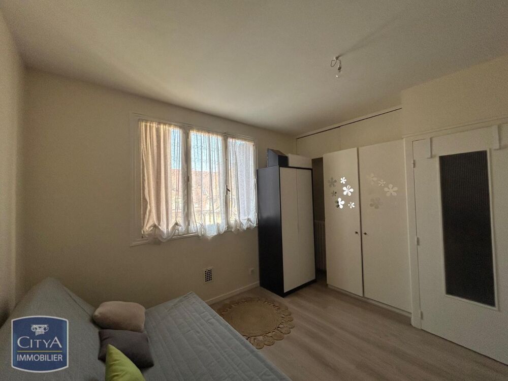 À LOUER : Appartement rénové T1 situé en plein coeur de D....