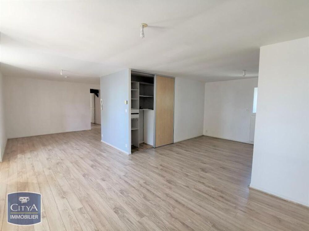 À LOUER : Découvrez cet appartement T3 spacieux et lumin....