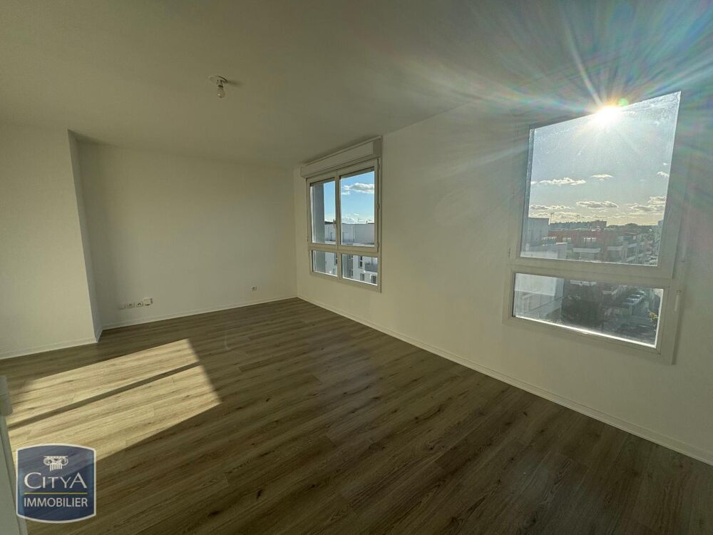 A LOUER Bel appartement récent de type T2 situé à LUCE (....