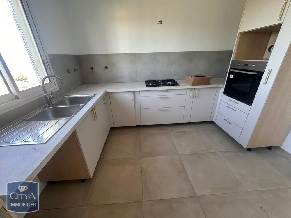 location Maison - 4 pi�ce(s) - 79 m� Petite-�le (97429)