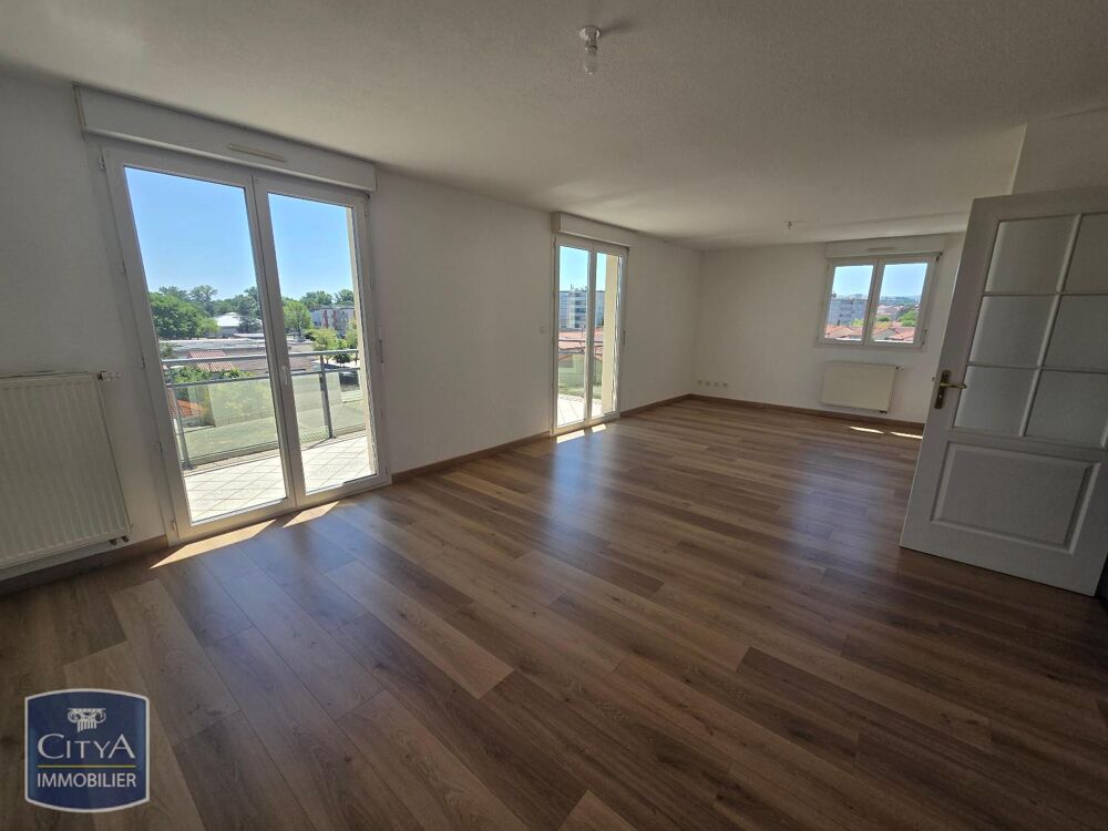 À LOUER : Appartement T4 situé Avenue Jean Jaurès à Isso....