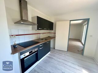  Appartement à louer 3 pièces 65 m²