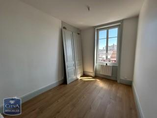  Appartement à louer 3 pièces 68 m²