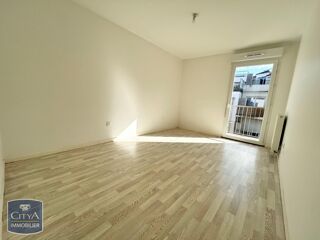  Appartement à louer 2 pièces 43 m²