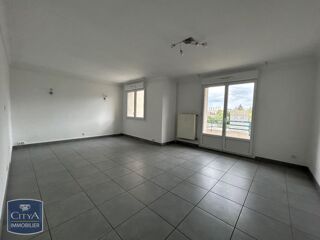  Appartement à louer 3 pièces 68 m²