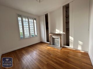 Appartement à louer 3 pièces 77 m²
