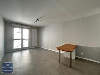  Appartement à louer 1 pièce 32 m²