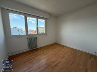  Appartement à louer 3 pièces 73 m²