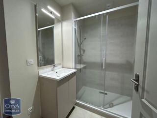  Appartement à louer 3 pièces 52 m²
