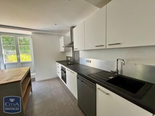  Appartement à louer 4 pièces 111 m²