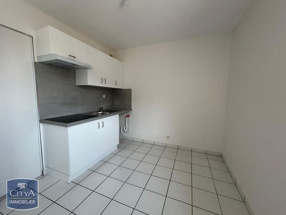 À LOUER PROCHE GARE : Appartement T3 situé à Laval proch....