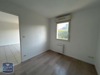  Appartement à louer 2 pièces 55 m²