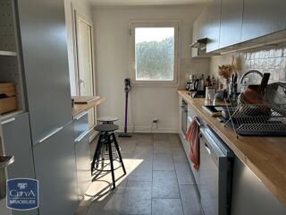  Appartement à louer 3 pièces 72 m²