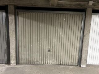  Parking / Garage à louer 