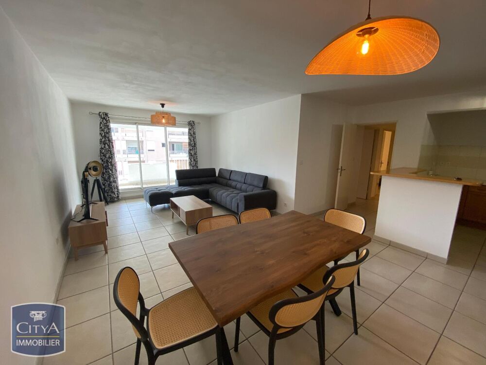 location Appartement - 3 pièce(s) - 74 m² Sainte-Clotilde (97490)