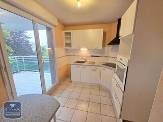  Appartement à louer 3 pièces 66 m²