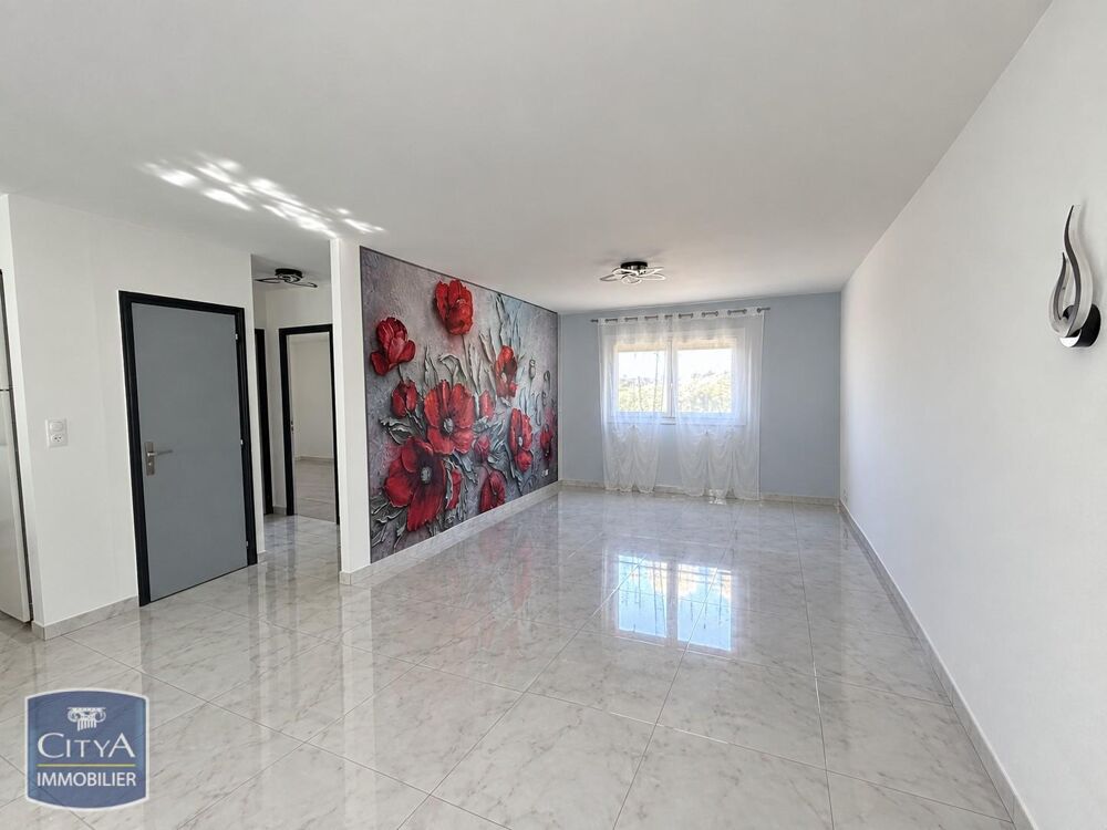 location Maison - 5 pièce(s) - 120 m² Bully (42260)