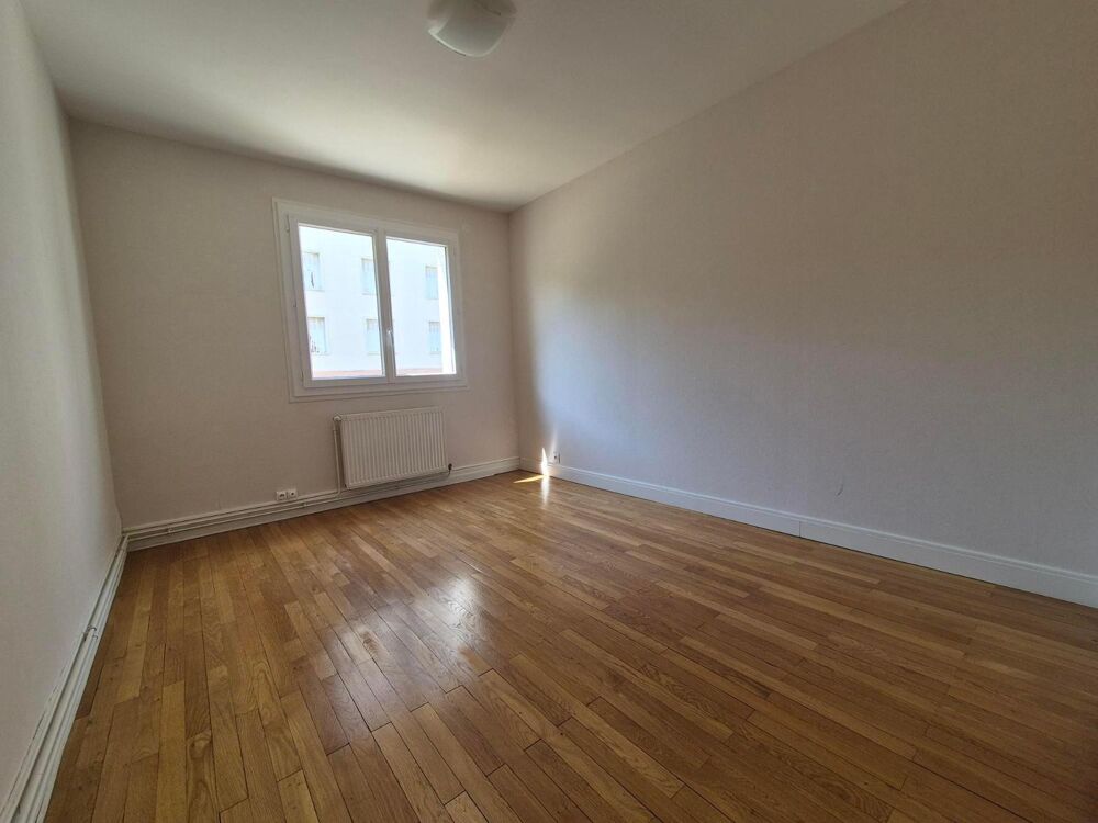 Appartement T3 avec garage et balcon - Appartement T3 en....