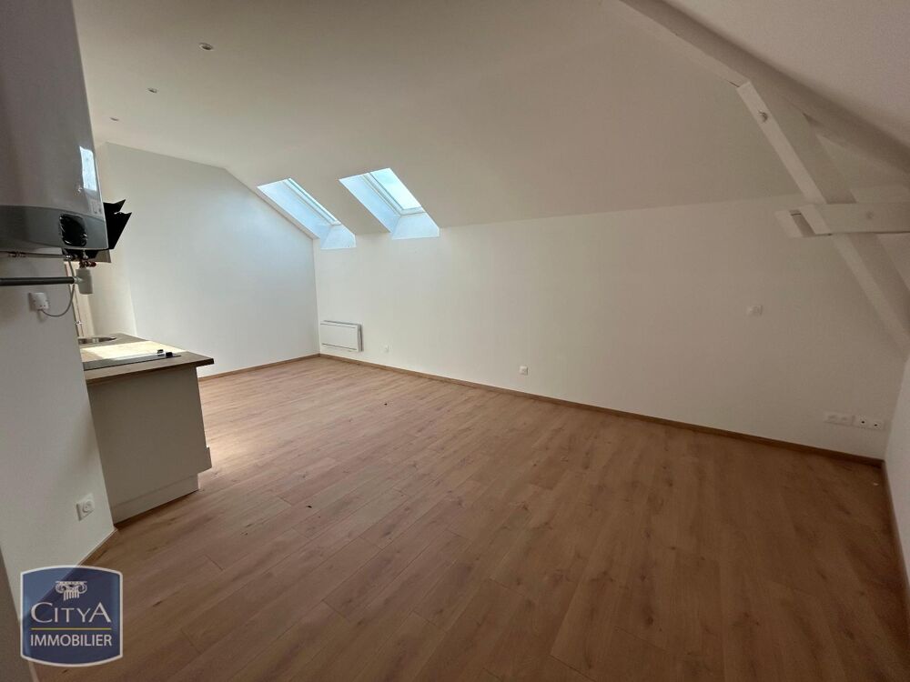 location Appartement - 1 pièce(s) - 40 m² Saint-Quentin (02100)