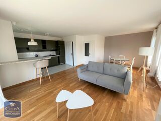  Appartement à louer 3 pièces 73 m²