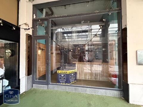 LOCAL - COEUR DE VILLE Emplacement stratégique. Forte... 420 03200 Vichy