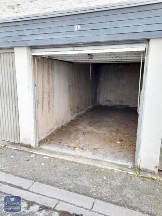  Parking / Garage à louer 