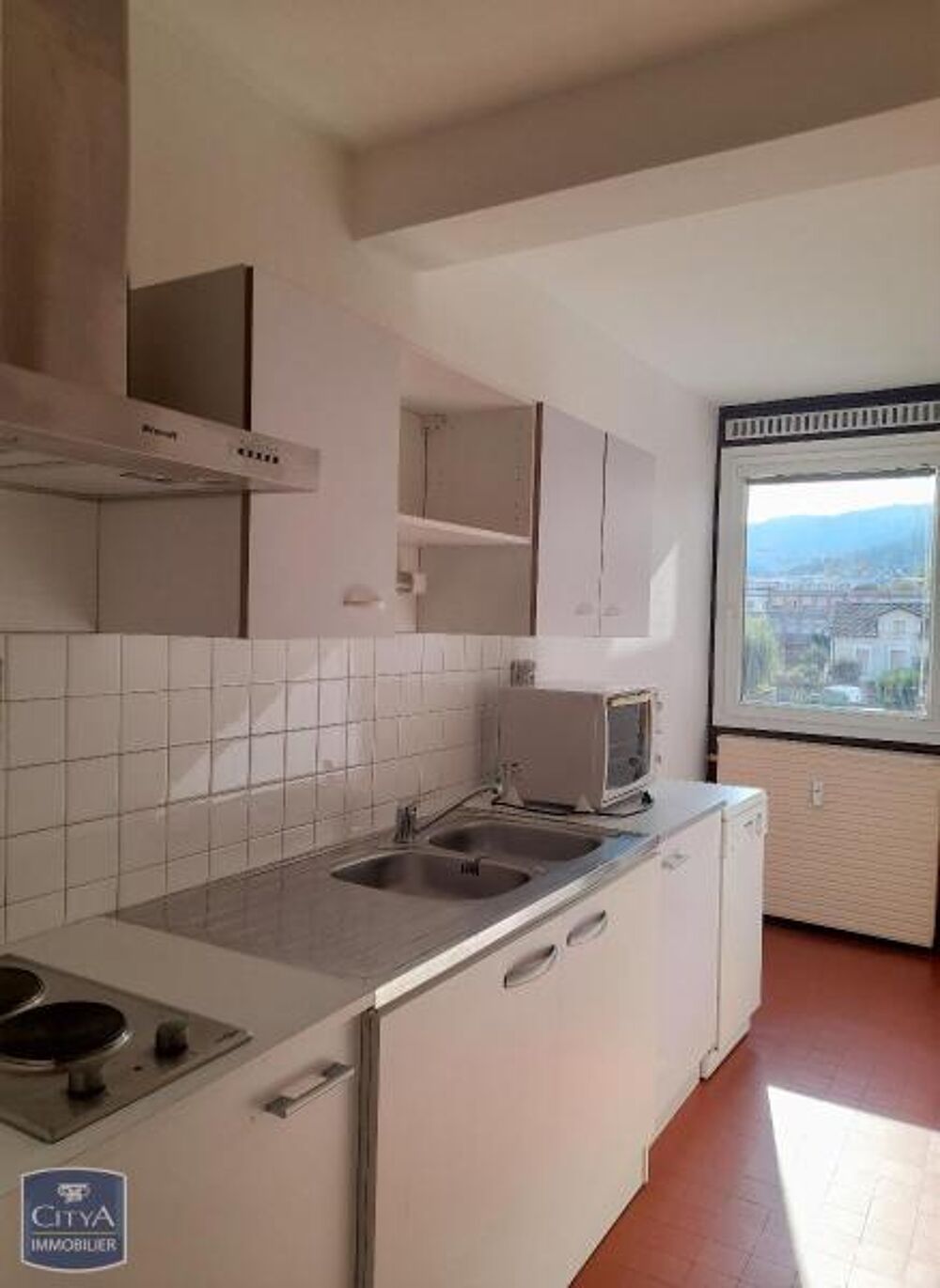 location Appartement - 2 pièce(s) - 44 m² Oyonnax (01100)