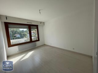  Appartement à louer 3 pièces 69 m²